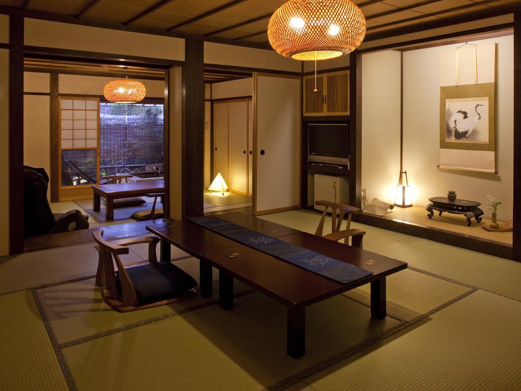 Hanaougi Bettei Iiyama Такаяма Экстерьер фото